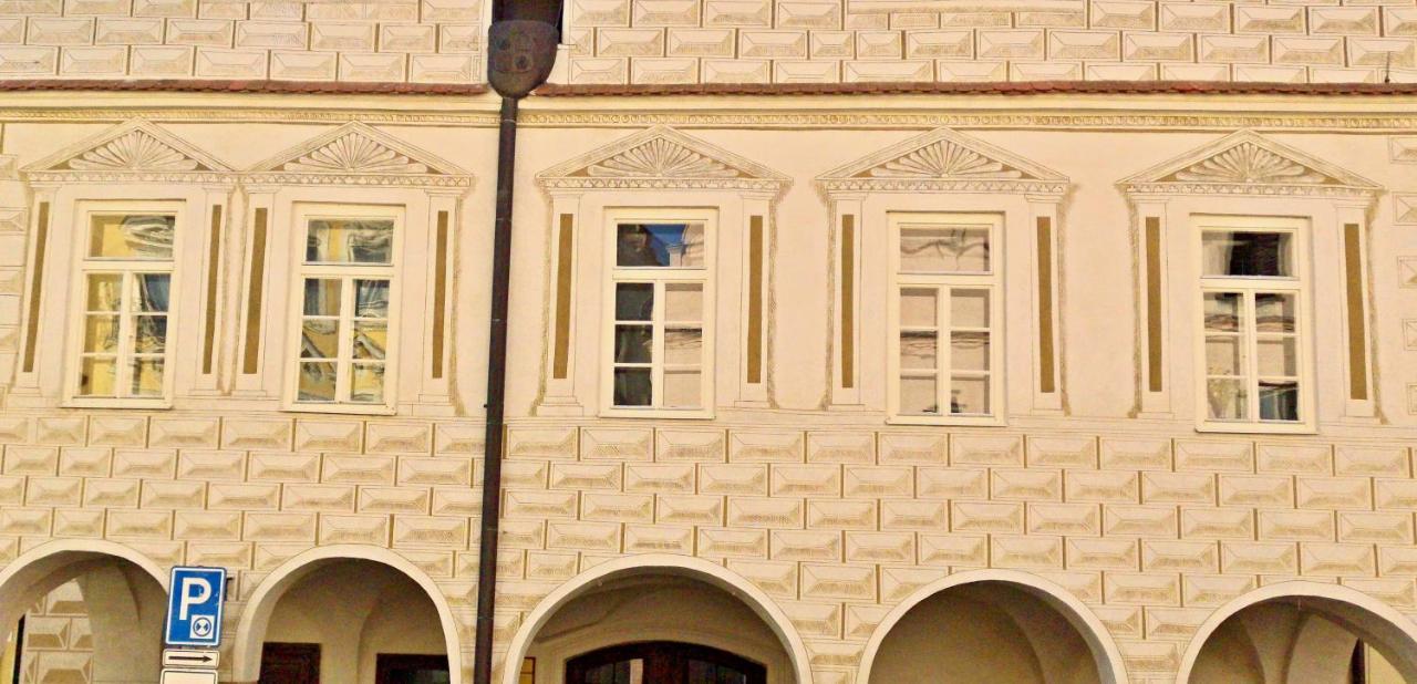 Na Trojmezí, Leopold Slavonice